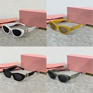 Sıradan Erkek Tasarımcı Güneş Gözlüğü Mui Mui Baharatlı Kız Tarzı Kadın Güneş Gözlüğü Kedi Göz Retro Lentes de Sol Mujer Goggle Günlük Kıyafet HJ090 H4