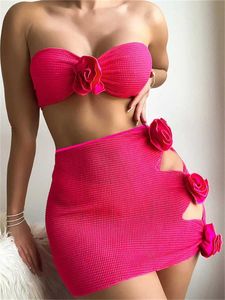 Kadın Mayo Seksi 3D Çiçek Tasarımcı Bikini Seti 2024 Kadın Bandeau Sıcak Pembe Push Up Cover 3 Parçalı Mayo J240319