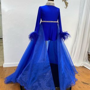 Kızlar Uzun Kollu Pageant Elbiseleri 2022 Tüy Trim Kısa Romper Overkirt ile Preteen İlan Resmi Olay Giyim Elbiseleri Streç Likra Kristalleri Kemer 242a