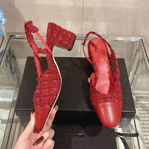 Kadınlar lüks elbise ayakkabıları tıknaz yüksek topuk sandalet 6.5cm sandal orijinal deri tüvit bez dikiş yuvarlak kafa ekose kırmızı slingbacks sandal