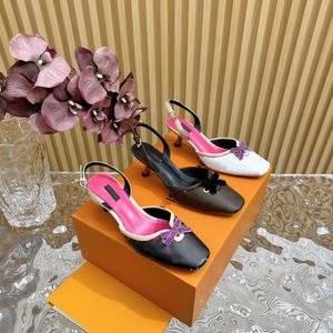 2024 Tasarımcı Kadınlar Sandalet Lüks Retro Art Bow Vintage Yüksek Topuk Sandalet Moda Zarif Spring Square Kedi Kedi Topuk Gerçek Deri Terlik Boyutu: 35-40