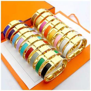 bracciale in oro braccialetto gioielli di design polsini classici fibbia in acciaio inossidabile di buona qualità gioielli di moda uomo donna fascino braccialetti di lusso argento oro Con scatola