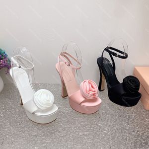 Çiçek Sandallar Tasarımcıları Kadınlar İçin Ayakkabı 2024 En Yeni Moda Pembe Satin Platform Topuk En İyi Kalite 14cm Yüksek Heal Wrap Roma Sandal 35-41