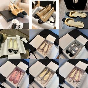 Designer-Kleiderkanal-Schuhe, luxuriöse Sandalen, modische Slingback-Sandalen mit klobigem Absatz, Sandale für Damen, flache Ballerinas, Bootsschuhe, Aprikosensohle, französischer niedriger flacher Bootsschuh aus echtem Leder