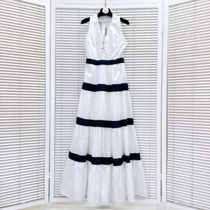 Weißes Neckholder-Kleid, leicht und luxuriös, französisches Design, hochelegant und duftend, S-L FZ318028