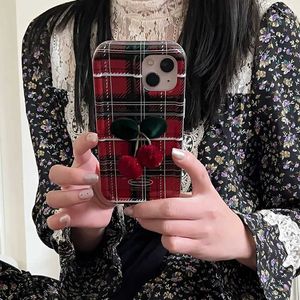 Cep Telefon Kılıfları Kore Japonya 3D Fotoğraf Çerçeve Izgara+Kiraz Kolye Telefon Kılıfı İPhone 13 15 Pro Max 12 14 Pro 11 Kız Hediye Sevimli Silikon Kapağı H240326