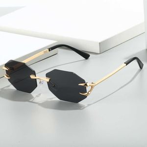 2024 Новые дизайнерские мужские и женские безрамочные солнцезащитные очки с крючком и когтем, UV400, шестиугольная маленькая оправа, персонализированная