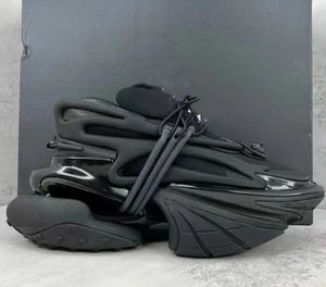 2024 Lüks Tasarımcı Erkekler ve Kadınlar İçin Sıradan Ayakkabı Retro Klasik Spor Ayakkabıları Gelecek Uzay Gemisi Çift Baba Bullet Ayakkabıları