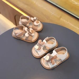 İlk Yürüyüşçüler Küçük Kız Sandal Yaz Çocukları Prenses Slip Slip Düz Sandalet Moda Çocuklar Nedensel Yürüyüş Plaj Ayakkabıları Desen