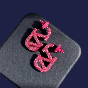 Обруч дизайнерские ювелирные изделия женские серьги-гвоздики с бриллиантами и жемчугом для женщин темперамент соответствует стилю oorbellen высококачественный роскошный zh200 H4