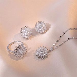 Zincirler Klasik Cazibe Ayçiçeği Çiçek Paslanmaz Çelik Kolye Küpe Moda Zarif Mikro Tohum Takı Yüzüğü