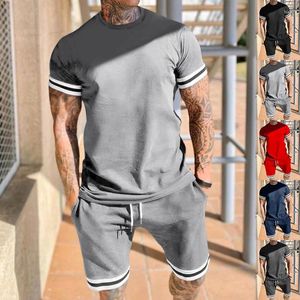 Erkek Trailtsits 2024 Yaz Erkekler Günlük Trailsuit Düz Renk T-Shirt Şort Sokak Spor Giyim Büyük Boy 2 Parça Setler Koşu Kıyafetleri