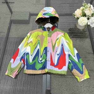 Yeni Kids Ceket Kapşonlu Bebek Ceketler Çift Taraflı Kullanım Çocuk Tasarımcı Kıyafet Boyut 100-160 Uzun Kollu Erkek Kızlar Dış Giyim 24Mar