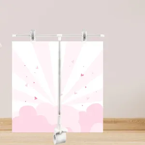Декоративные тарелки, рекламная бумажная витрина, растягивающийся плакат с зажимной баннерной стойкой для прилавка магазина