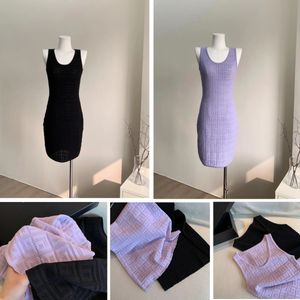 2024 Tasarımcı Elbise Kadın Yaz Moda Markası Fitting Pamuklu Slim Slim Seet Fit Seksi Moda Kurtiso Katı Elastik Sıkı Sıkı Mini Etek