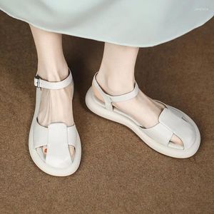 Sıradan Ayakkabı Platformu Flats Kadın Beyaz Sandalet Kapalı Ayak Tip Yaz Plajı Stilettos Yumuşak Kalın Gri Çıngırak Sandalyas Feminios