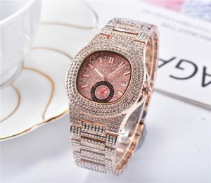 Kadın izle buzlu saatler alt kadran çalışması kuvars gümüş elmas moda gündelik kol saatleri montres