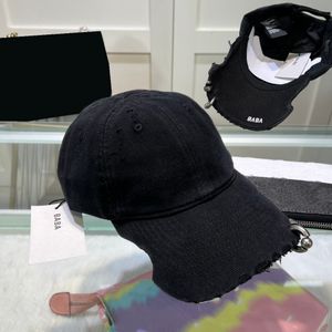 Бейсбольная кепка для мужчин и женщин с металлическим кольцом, дизайнерская рваная бейсболка на лето, черно-белая пляжная шляпа