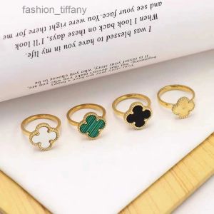 Klasik van yonca nişan yüzüğü moda kabuk anne kabuğu dört yapraklı yonca yüzüğü yüksek kaliteli 18k altın kaplama tasarımcı yüzüğü lüks takı kutu