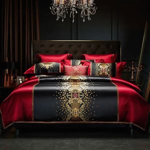 8pcs lüks siyah kırmızı ipek saten ve Mısır pamuklu yatak seti şık nakış patchwork yorgan yatak tabakası yastık 240415