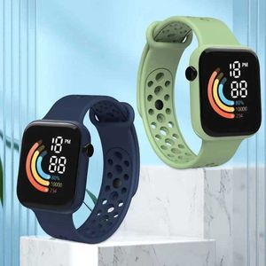 Нарученные часы для Xiaomi 2024 Новые умные мужчины Women Smart светодиодные часы водонепроницаемая беспроводная зарядка Sile Digital Sport D240430