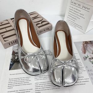 Повседневная обувь Ippeum Балет Falts Silver Plus Plus 44 Split Toe кожа Mary Janes for Women Summer Bow-Knot Sward Ballerina