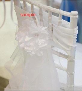 2015 Rüschen weiß 3D Blume Organza Romantischer schöner Stuhl Sash Stuhl Deckungen Hochzeitsdekorationen Hochzeitsbedarf Probe G016840022