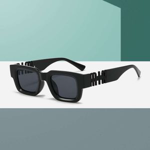 Güneş Gözlüğü Tasarımcı Kadın Gözlük Erkekleri Retro Oval Polygon Güneş Gözlüğü Alışveriş Seyahat Partisi Giyim Eşleşen Anneler Günü ve Şükran Hediyeleri