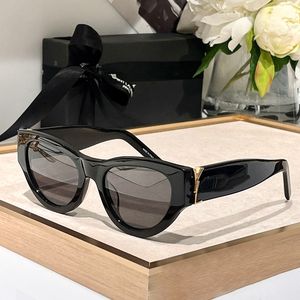 Tasarımcı Güneş Gözlüğü Kedi Göz Gözlükleri Koruyucu Gözlük Saflık Tasarımı UV400 Alfabe Tasarım Güneş Gözlüğü Sürüş Seyahat Plaj Giyim Güneş Gözlükleri Kutu Çok Güzel