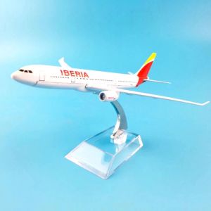 Minyatürler 16cm 737 Iberia Metal Alaşım Model Uçak Model Oyuncak Uçak Doğum Günü Hediyesi