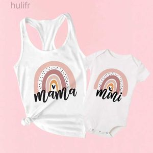 Aile Eşleşen Kıyafetler Anne Kızı Kıyafetler Giysileri Gökkuşağı Anne ve Mini Tank Tops Baby Bodysuit Anne ve Ben Aile Kıyafetleri Anneler Günü Hediyesi D240507