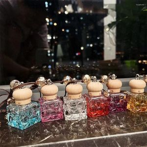 Depolama şişeleri mini boş parfüm şişesi sevimli şeffaf çizgi film araba cam 10ml asılı kolye doldurulabilir