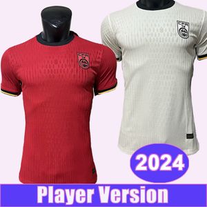 2024 Çin Erkek Oyuncu Versiyonu Futbol Formaları Milli Takım Zhang Wu Lei Xie PF Zhang Lp Ev Kırmızı Uzak Futbol Gömlekleri Kısa Kol Ülkeleri