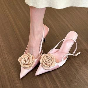 Elbise ayakkabıları pembe yüksek topuklu kadınlar 2024 yaz Kore tarzı moda sivri uçlu kadın slingback sandalet zarif gül düğün gelin