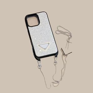 Tasarımcı Bling Rhinestone Telefon Kılıfı Apple iPhone 15 Pro MAX 14 Lüks Glitter Elmas Zincirler Crossbody Yumuşak Kabuk Kristal Arka Kapak Coque Fundas Beyaz Deri