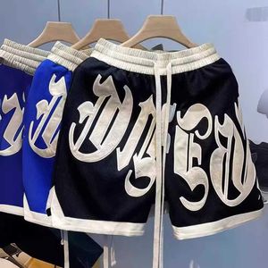 Мужские шорты 2024 Новый Instagram Casual Pi Shuai Письмо Универсальное свободное модное мужское летние расщепленные брюки H240508