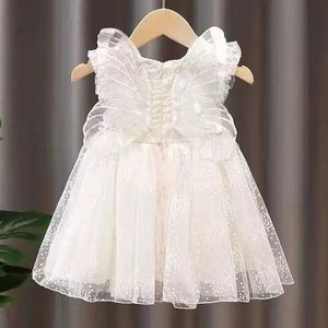 Kız Elbiseleri Kızlar Yaz Yeni 3D Kelebek Solun Öldürme Kafes Küçük Uçan Kollu Prenses Elbise Düğün Çiçek Tatlı ve Sevimli Dressl2405