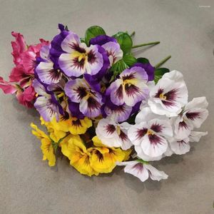Dekoratif Çiçekler Simüle Renkli Kelebek Beş çatallı küçük gidonlar üç renkli menekşeler yapay mühendislik dekorasyonu