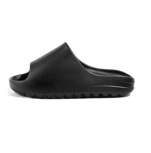 Çocuk Sandalet 2024 Kadın Bayanlar Calfskin Baba Sandalet Kapitone Yaz Tasarımcısı Sandles Ayakkabı Platformu Daireler Düşük Topuk Kama Ospital