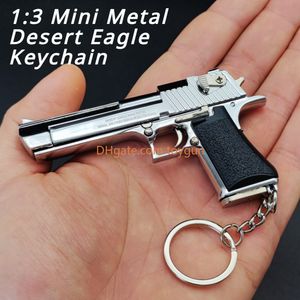 1: 3 Desert Eagle Metal Mini Toy Gun Model Model сплав для брелок Like Real Collection Teedget Toys Pubg изысканные портативные впечатляющие украшения подарки для мальчиков