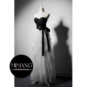 Spitze Perlen schwarz -weiß trägerloses Abendkleid Meeting Party Kleid Abschlusskleider Abschlussballkleider Quinceanera Kleider