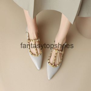 Değerleme Tasarımcısı Sevgililer Gibi Ayakkabı Ayakkabı Sevgililer Topuklu Perçin Vt Saçımlı Düz ​​Ayakkabılar Deri Ayakkabı Kadınları Tam Deri Metal Tokası İçinde Dış Renkli BS74L
