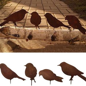 Открытое садоводство ржавое искусство металлическое силуэт, создавая старые садовые птицы садового двора птицы