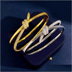 Kadınlar için Tasarımcı Bileklik T markası lüks düğüm bilezik çift çizgi halat kadın azınlık 18k altın sier parlayan kristal bling elmas bilezikler br dh24h