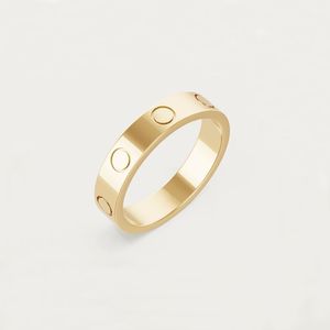 Классическое кольцо любви Дизайнерское кольцо в форме сердца Ювелирные изделия для пары Титановый стальной браслет Мода Золото Серебро Роза Цвет кольцо любви с бриллиантами Для мужчин Женщин Размер 4 мм 5 мм 6 мм
