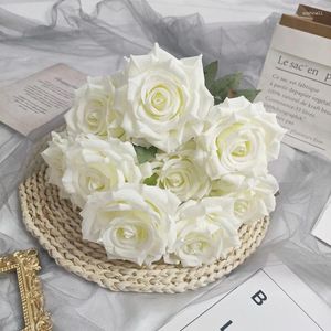 Dekoratif Çiçekler Yapay Gül Çiçeği Düğün Düzenlemesi için Simüle Gelin El Buketi Buket Sevgililer Günü Diy Hediyeleri Po Prop