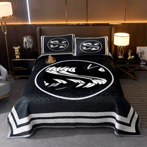 Tasarımcı Yatak Seti Lüks 3D Barok Modern Baskı Altın Moda Yatak Konforlu 3 PCS Set yorgan ve yastık kılıfı kraliçe ve kral fabrika Direct01