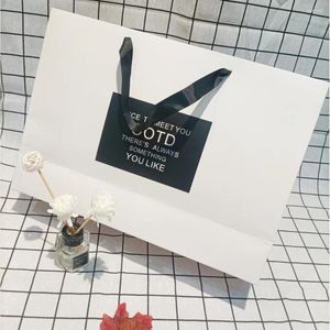 Подарочная упаковка Большая сумка из картона с логотипом «сделай сам» Роскошные печатные бумажные пакеты для покупок на заказ Ваши собственные
