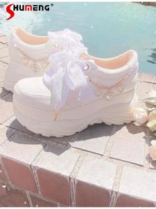 Scarpe casual stile giapponese dolce amore cuore sneaker donna Lolita carino strass perla tacco alto fondo spesso piattaforma femminile