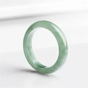 Küme halkaları 4.5mm genişliğinde doğal yeşil jadeite cazibesi şanslı yüzüğü kadın erkek için hediye sertifikalı lüks yeşim moda vintage